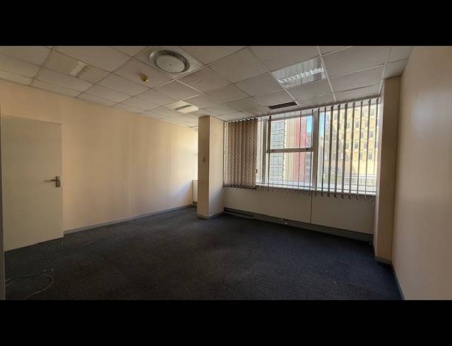 154M² OFFICE TO LET IN DURBAN CENTRAL